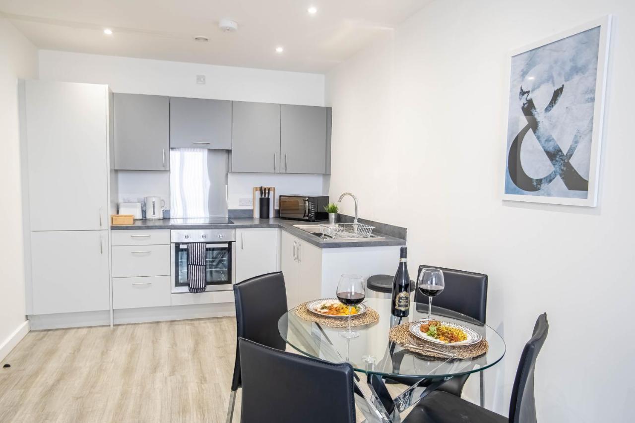 Luxury Apartments Available Next To Train Station - The Wallgate Apartments Wigan - Free Parking Exterior foto