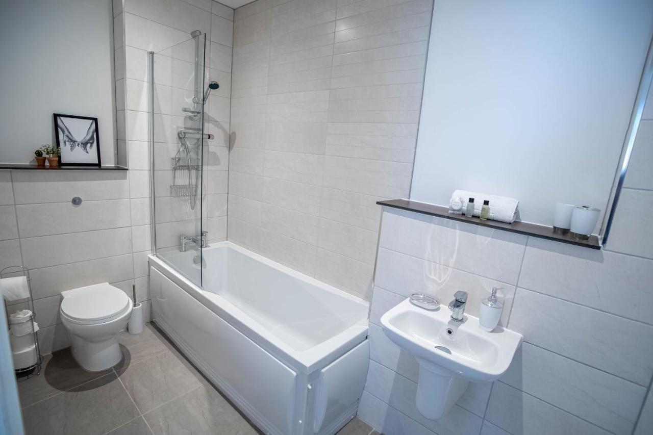 Luxury Apartments Available Next To Train Station - The Wallgate Apartments Wigan - Free Parking Exterior foto